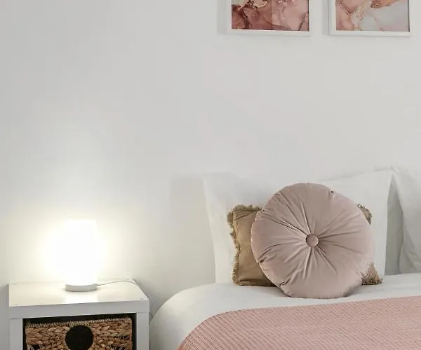 Rose Breeze نازاريه