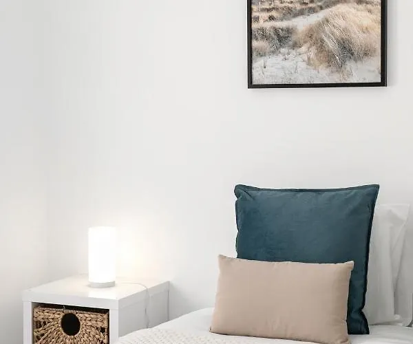 Rose Breeze نازاريه